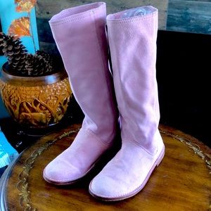 Pink suede flat heeled boots- made by MET- size37
